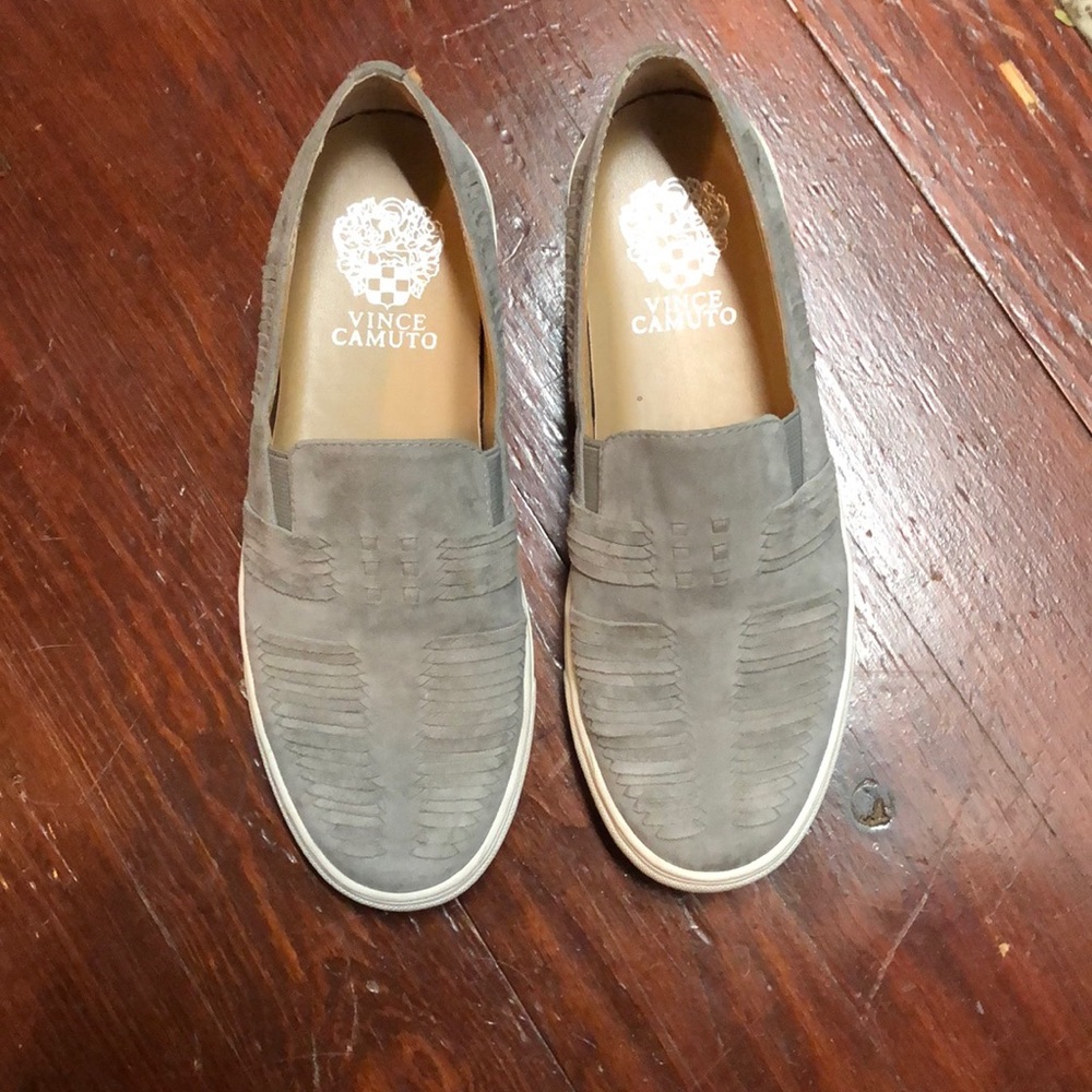 Vince Camuto slid ons